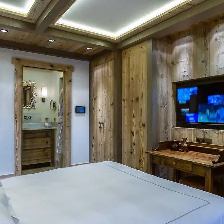 Chalet Raffine Avec Chambres Luxueuses Et Services Inclus - Fr-1-564-62