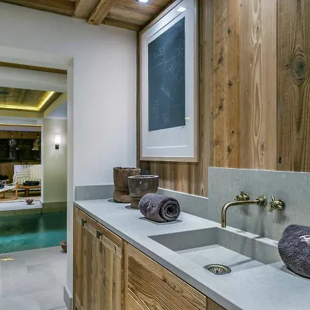 Chalet Raffine Avec Chambres Luxueuses Et Services Inclus - Fr-1-564-62